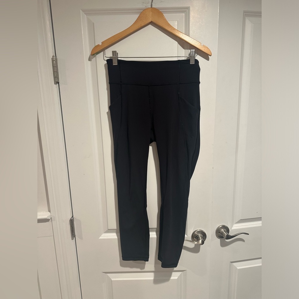 LULULEMON LEGGINGS FULL LENGTH SIZE 6